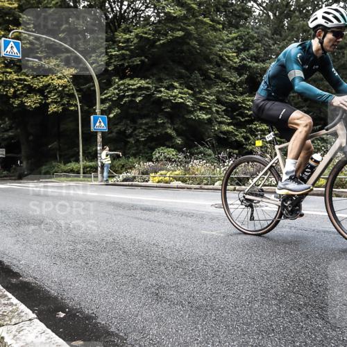 13.09.2026 - Stadtparktriathlon H.Heesch http://msf.ph/oto/10382780 13.09.2026 11:12:16 Radfahren 506, 519, 598 meine-sportfotos.de