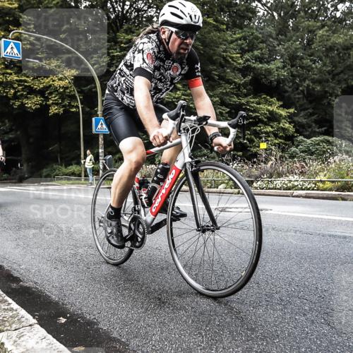 13.09.2026 - Stadtparktriathlon H.Heesch http://msf.ph/oto/10382792 13.09.2026 11:12:30 Radfahren 508, 595 meine-sportfotos.de