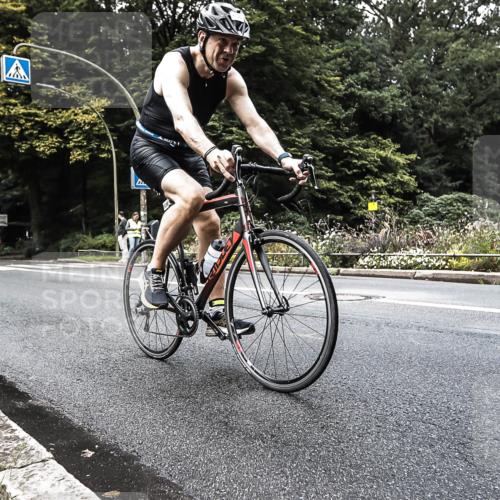 13.09.2026 - Stadtparktriathlon H.Heesch http://msf.ph/oto/10382822 13.09.2026 11:12:59 Radfahren 561, 636 meine-sportfotos.de