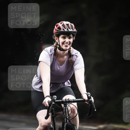 13.09.2026 - Stadtparktriathlon H.Heesch http://msf.ph/oto/10382823 13.09.2026 12:30:23 Radfahren 1054, 1080, 1140 meine-sportfotos.de