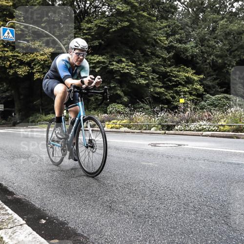 13.09.2026 - Stadtparktriathlon H.Heesch http://msf.ph/oto/10382847 13.09.2026 11:13:24 Radfahren 602, 635, 668 meine-sportfotos.de