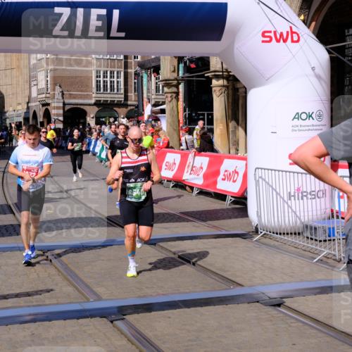 13.09.2026 - 21. swb-Marathon Bremen Tim E. http://msf.ph/oto/10382893 13.09.2026 13:18:57 Ziel 465, 2324, 2948, 3631, 4120, 4413, 4642, 5867, 6787, 6818, 7104, 7163, 7245, 7731, 8404, 8540, 8743, 8872, 9019, 9275, 9327, 9833 meine-sportfotos.de