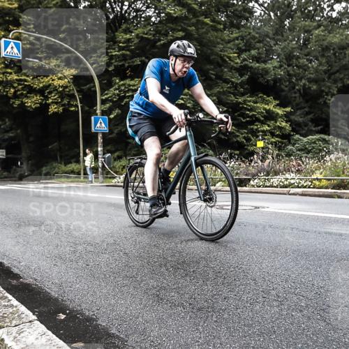 13.09.2026 - Stadtparktriathlon H.Heesch http://msf.ph/oto/10382894 13.09.2026 11:13:46 Radfahren 496, 503, 554, 605, 641 meine-sportfotos.de