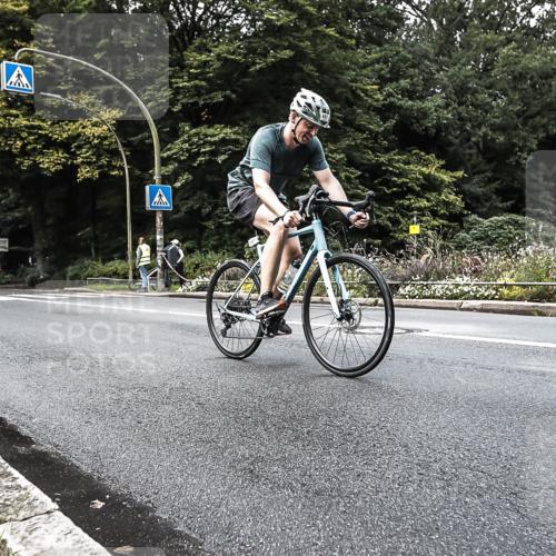 13.09.2026 - Stadtparktriathlon H.Heesch http://msf.ph/oto/10382906 13.09.2026 11:13:55 Radfahren 512, 687 meine-sportfotos.de