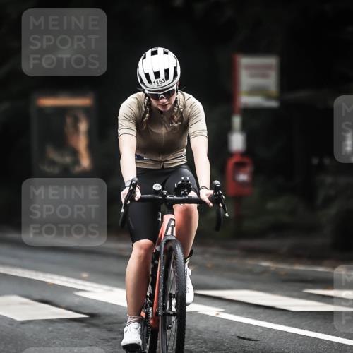 13.09.2026 - Stadtparktriathlon H.Heesch http://msf.ph/oto/10382909 13.09.2026 12:30:37 Radfahren 1026, 1156, 1163 meine-sportfotos.de