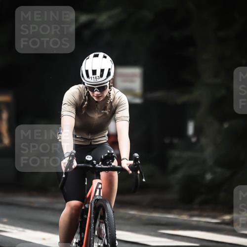 13.09.2026 - Stadtparktriathlon H.Heesch http://msf.ph/oto/10382912 13.09.2026 12:30:37 Radfahren 1026, 1156, 1163 meine-sportfotos.de