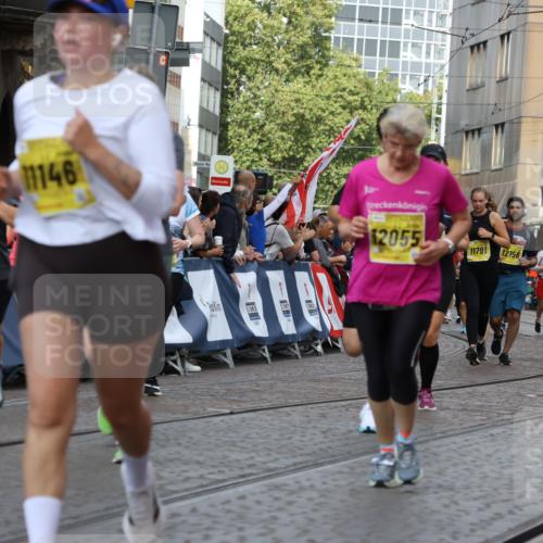 13.09.2026 - 21. swb-Marathon Bremen Strokosch-Dieckow http://msf.ph/oto/10382913 13.09.2026 11:05:36 Ziel 10370, 10411, 10576, 10697, 10717, 10718, 10800, 10802, 10995, 11102, 11105, 11157, 11218, 11281, 11326, 11334, 11584, 11616, 11722, 11900, 12011, 12079, 12080, 12099, 12251, 12335, 10168, 10238, 10305, 10457, 11024, 11947, 12156, 12378, 12501, 12523, 12528, 12773 meine-sportfotos.de