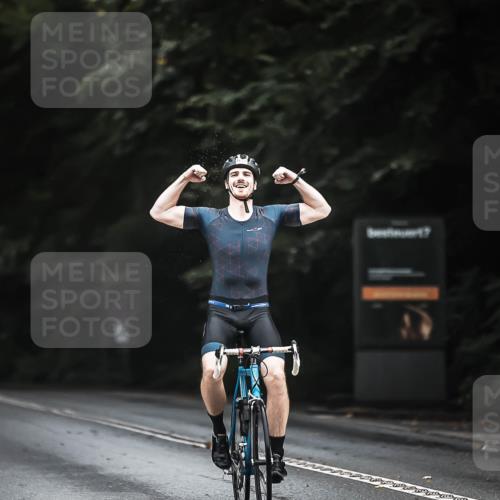 13.09.2026 - Stadtparktriathlon H.Heesch http://msf.ph/oto/10382946 13.09.2026 12:30:41 Radfahren 1026, 1156, 1163 meine-sportfotos.de