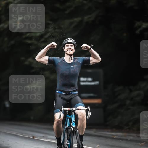 13.09.2026 - Stadtparktriathlon H.Heesch http://msf.ph/oto/10382960 13.09.2026 12:30:41 Radfahren 1026, 1156, 1163 meine-sportfotos.de