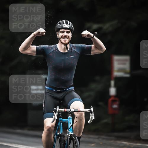 13.09.2026 - Stadtparktriathlon H.Heesch http://msf.ph/oto/10382975 13.09.2026 12:30:42 Radfahren 1026, 1156, 1163 meine-sportfotos.de