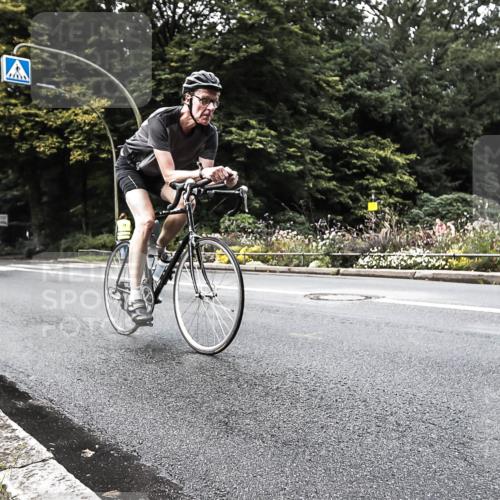 13.09.2026 - Stadtparktriathlon H.Heesch http://msf.ph/oto/10382976 13.09.2026 11:14:41 Radfahren 476, 611, 646, 656 meine-sportfotos.de
