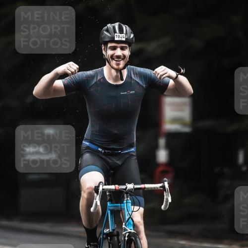 13.09.2026 - Stadtparktriathlon H.Heesch http://msf.ph/oto/10382980 13.09.2026 12:30:42 Radfahren 1026, 1156, 1163 meine-sportfotos.de