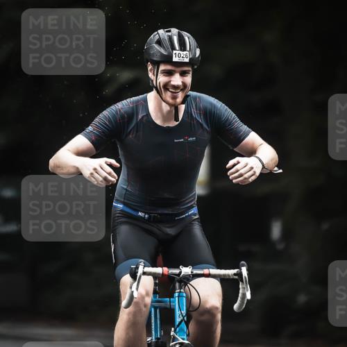 13.09.2026 - Stadtparktriathlon H.Heesch http://msf.ph/oto/10382984 13.09.2026 12:30:42 Radfahren 1026, 1156, 1163 meine-sportfotos.de