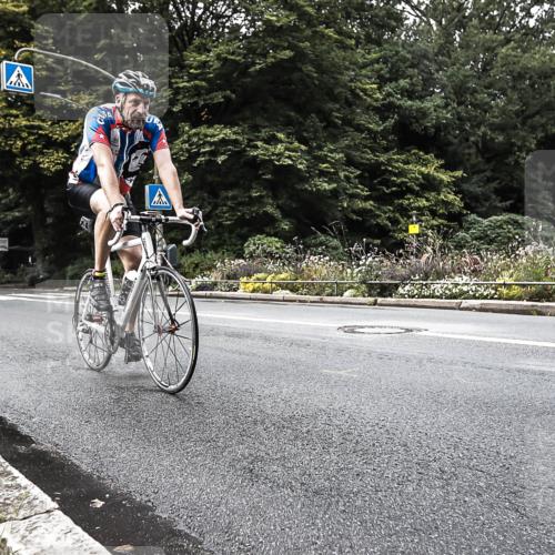 13.09.2026 - Stadtparktriathlon H.Heesch http://msf.ph/oto/10382996 13.09.2026 11:14:50 Radfahren 599, 634 meine-sportfotos.de