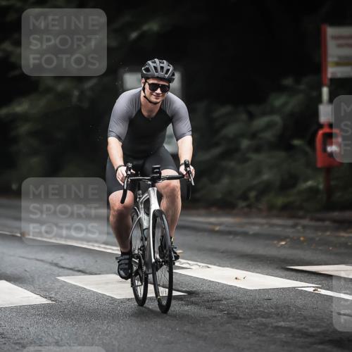 13.09.2026 - Stadtparktriathlon H.Heesch http://msf.ph/oto/10383029 13.09.2026 12:30:50 Radfahren 961, 1127 meine-sportfotos.de
