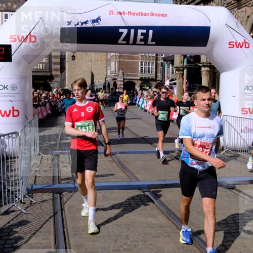 13.09.2026 - 21. swb-Marathon Bremen Tim E. http://msf.ph/oto/10383035 13.09.2026 13:19:01 Ziel 307, 465, 2324, 2948, 3631, 4120, 4413, 4642, 5277, 5867, 6787, 7104, 7163, 7245, 7602, 8540, 8743, 9327, 9833 meine-sportfotos.de