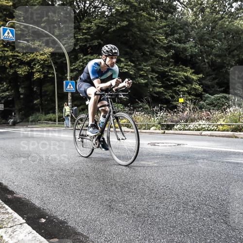 13.09.2026 - Stadtparktriathlon H.Heesch http://msf.ph/oto/10383064 13.09.2026 11:15:31 Radfahren 478, 677, 707 meine-sportfotos.de