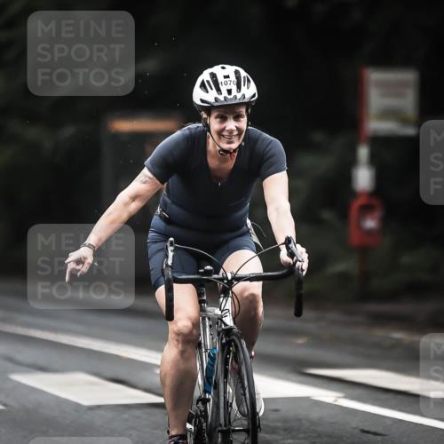 13.09.2026 - Stadtparktriathlon H.Heesch http://msf.ph/oto/10383116 13.09.2026 12:31:05 Radfahren 1022, 1070, 1116 meine-sportfotos.de