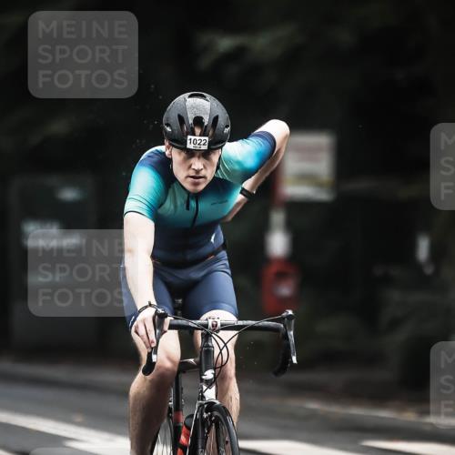 13.09.2026 - Stadtparktriathlon H.Heesch http://msf.ph/oto/10383154 13.09.2026 12:31:10 Radfahren 1022, 1070 meine-sportfotos.de