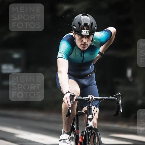 13.09.2026 - Stadtparktriathlon H.Heesch http://msf.ph/oto/10383161 13.09.2026 12:31:10 Radfahren 1022, 1070 meine-sportfotos.de