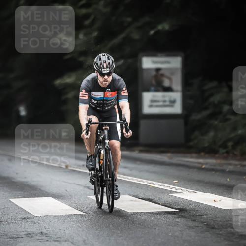 13.09.2026 - Stadtparktriathlon H.Heesch http://msf.ph/oto/10383162 13.09.2026 12:31:18 Radfahren 1064, 1082 meine-sportfotos.de
