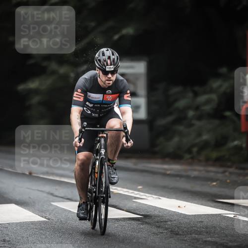 13.09.2026 - Stadtparktriathlon H.Heesch http://msf.ph/oto/10383172 13.09.2026 12:31:18 Radfahren 1064, 1082 meine-sportfotos.de