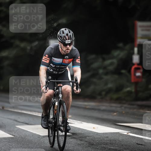 13.09.2026 - Stadtparktriathlon H.Heesch http://msf.ph/oto/10383176 13.09.2026 12:31:18 Radfahren 1064, 1082 meine-sportfotos.de