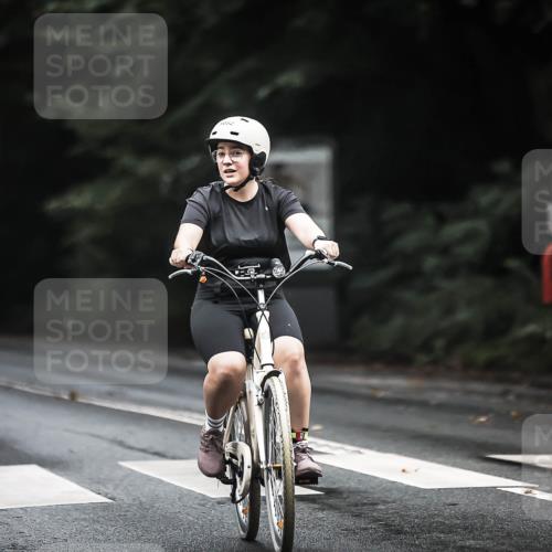 13.09.2026 - Stadtparktriathlon H.Heesch http://msf.ph/oto/10383189 13.09.2026 12:31:22 Radfahren 1011, 1064, 1082 meine-sportfotos.de