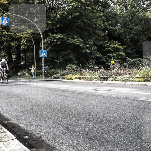 13.09.2026 - Stadtparktriathlon H.Heesch http://msf.ph/oto/10383191 13.09.2026 11:15:43 Radfahren 671, 774 meine-sportfotos.de