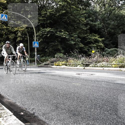 13.09.2026 - Stadtparktriathlon H.Heesch http://msf.ph/oto/10383196 13.09.2026 11:15:44 Radfahren 671, 774 meine-sportfotos.de