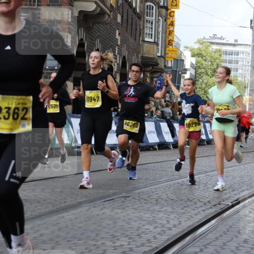 13.09.2026 - 21. swb-Marathon Bremen Strokosch-Dieckow http://msf.ph/oto/10383197 13.09.2026 11:05:47 Ziel 10186, 10259, 10260, 10411, 10432, 10697, 10717, 10802, 10864, 11146, 11314, 11334, 11387, 11394, 11520, 11521, 11571, 11572, 11724, 11791, 11892, 12055, 12251, 12273, 12330, 12362, 10018, 10204, 10305, 10382, 10619, 10662, 11132, 11156, 11164, 11477, 12186, 12378, 12486, 12523, 12528 meine-sportfotos.de