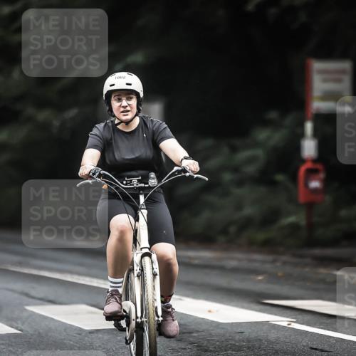 13.09.2026 - Stadtparktriathlon H.Heesch http://msf.ph/oto/10383199 13.09.2026 12:31:22 Radfahren 1011, 1064, 1082 meine-sportfotos.de