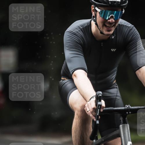 13.09.2026 - Stadtparktriathlon H.Heesch http://msf.ph/oto/10383241 13.09.2026 12:31:29 Radfahren 1011, 1049, 1082 meine-sportfotos.de