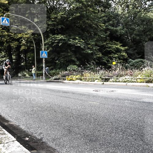 13.09.2026 - Stadtparktriathlon H.Heesch http://msf.ph/oto/10383243 13.09.2026 11:15:48 Radfahren 640, 698 meine-sportfotos.de