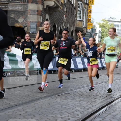 13.09.2026 - 21. swb-Marathon Bremen Strokosch-Dieckow http://msf.ph/oto/10383248 13.09.2026 11:05:47 Ziel 10186, 10259, 10260, 10411, 10432, 10697, 10717, 10802, 10864, 11146, 11314, 11334, 11387, 11394, 11520, 11521, 11571, 11572, 11724, 11791, 11892, 12055, 12251, 12273, 12330, 12362, 10018, 10204, 10305, 10382, 10619, 10662, 11132, 11156, 11164, 11477, 12186, 12378, 12486, 12523, 12528 meine-sportfotos.de