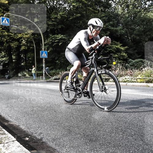 13.09.2026 - Stadtparktriathlon H.Heesch http://msf.ph/oto/10383273 13.09.2026 11:15:49 Radfahren 640, 698 meine-sportfotos.de