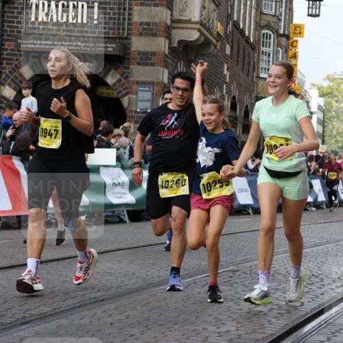 13.09.2026 - 21. swb-Marathon Bremen Strokosch-Dieckow http://msf.ph/oto/10383334 13.09.2026 11:05:48 Ziel 10186, 10259, 10260, 10411, 10432, 10717, 10802, 10864, 11146, 11314, 11334, 11387, 11394, 11520, 11521, 11571, 11572, 11724, 11791, 11892, 11947, 12055, 12251, 12273, 12330, 12362, 10018, 10204, 10305, 10382, 10619, 10662, 11132, 11156, 11164, 11477, 11775, 12186, 12486, 12523, 12528 meine-sportfotos.de