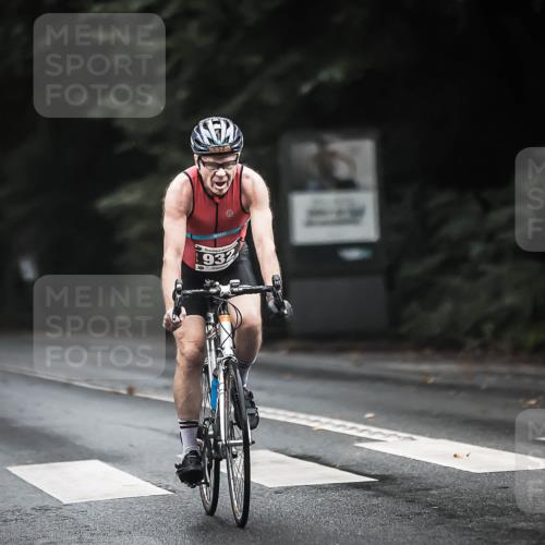13.09.2026 - Stadtparktriathlon H.Heesch http://msf.ph/oto/10383411 13.09.2026 12:31:50 Radfahren 932, 977, 1044, 1084, 1111 meine-sportfotos.de