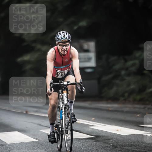 13.09.2026 - Stadtparktriathlon H.Heesch http://msf.ph/oto/10383414 13.09.2026 12:31:50 Radfahren 932, 977, 1044, 1084, 1111 meine-sportfotos.de