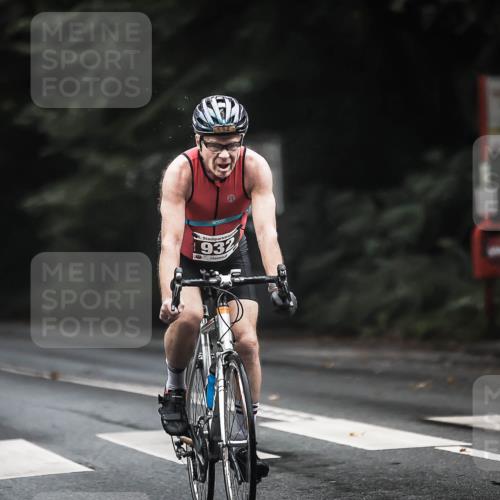 13.09.2026 - Stadtparktriathlon H.Heesch http://msf.ph/oto/10383418 13.09.2026 12:31:50 Radfahren 932, 977, 1044, 1084, 1111 meine-sportfotos.de