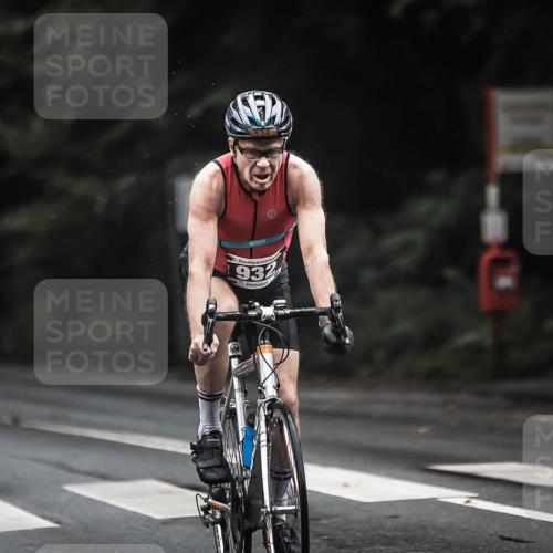 13.09.2026 - Stadtparktriathlon H.Heesch http://msf.ph/oto/10383423 13.09.2026 12:31:51 Radfahren 932, 977, 1111 meine-sportfotos.de