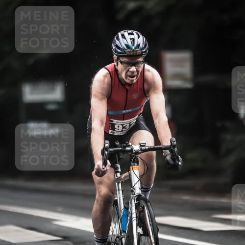 13.09.2026 - Stadtparktriathlon H.Heesch http://msf.ph/oto/10383432 13.09.2026 12:31:51 Radfahren 932, 977, 1111 meine-sportfotos.de