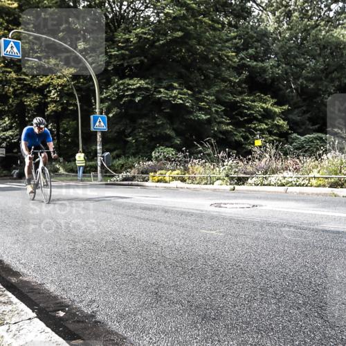 13.09.2026 - Stadtparktriathlon H.Heesch http://msf.ph/oto/10383451 13.09.2026 11:16:05 Radfahren 649 meine-sportfotos.de