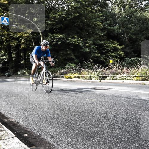 13.09.2026 - Stadtparktriathlon H.Heesch http://msf.ph/oto/10383456 13.09.2026 11:16:05 Radfahren 649 meine-sportfotos.de