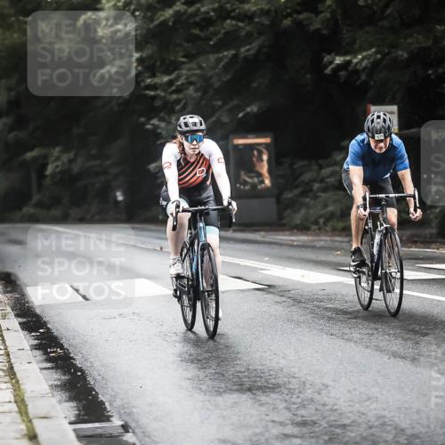 13.09.2026 - Stadtparktriathlon H.Heesch http://msf.ph/oto/10383486 13.09.2026 12:32:01 Radfahren 954, 1039, 1114, 1143, 1174 meine-sportfotos.de