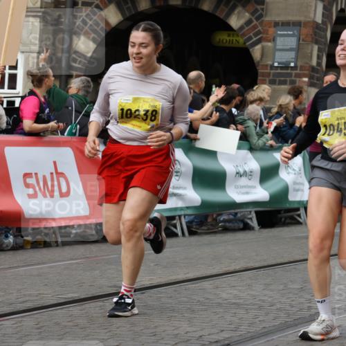 13.09.2026 - 21. swb-Marathon Bremen Strokosch-Dieckow http://msf.ph/oto/10383527 13.09.2026 11:05:53 Ziel 10186, 10238, 10259, 10260, 10432, 10457, 10717, 10864, 11146, 11314, 11334, 11387, 11394, 11520, 11521, 11571, 11572, 11724, 11791, 11892, 11947, 12055, 12156, 12251, 12273, 12330, 12362, 12501, 10204, 10375, 10382, 10619, 10662, 11132, 11156, 11164, 11477, 11674, 11775, 11786, 12186, 12486 meine-sportfotos.de