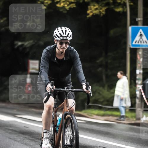 13.09.2026 - Stadtparktriathlon H.Heesch http://msf.ph/oto/10383549 13.09.2026 12:32:24 Radfahren 1094 meine-sportfotos.de