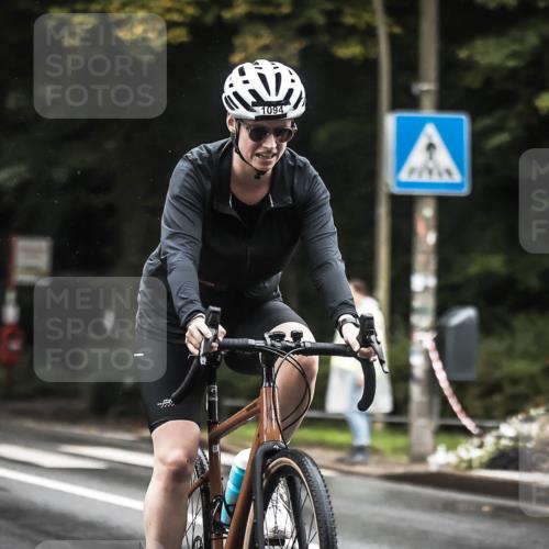 13.09.2026 - Stadtparktriathlon H.Heesch http://msf.ph/oto/10383553 13.09.2026 12:32:24 Radfahren 1094 meine-sportfotos.de