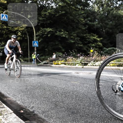 13.09.2026 - Stadtparktriathlon H.Heesch http://msf.ph/oto/10383576 13.09.2026 11:16:14 Radfahren 583, 586, 601 meine-sportfotos.de