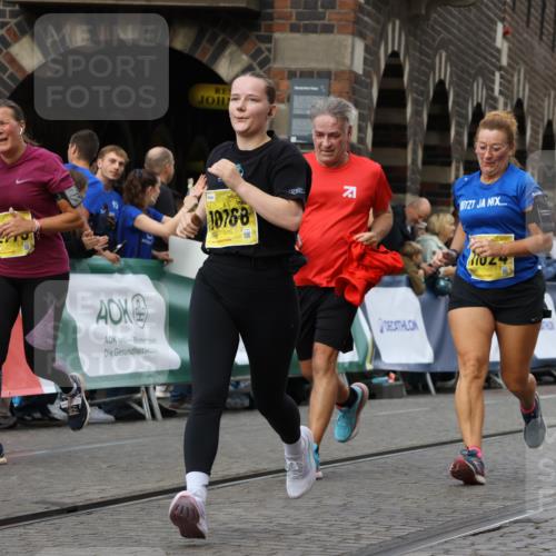 13.09.2026 - 21. swb-Marathon Bremen Strokosch-Dieckow http://msf.ph/oto/10383594 13.09.2026 11:05:55 Ziel 10168, 10186, 10238, 10259, 10260, 10432, 10457, 10864, 11146, 11314, 11387, 11394, 11520, 11521, 11571, 11572, 11724, 11791, 11892, 11947, 12055, 12156, 12251, 12273, 12330, 12362, 12501, 10204, 10375, 10619, 10662, 11029, 11132, 11156, 11674, 11775, 11786, 12186, 12486 meine-sportfotos.de